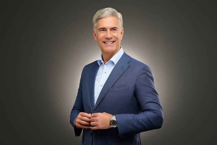 Professional headshot 11 — SRQ Headshots