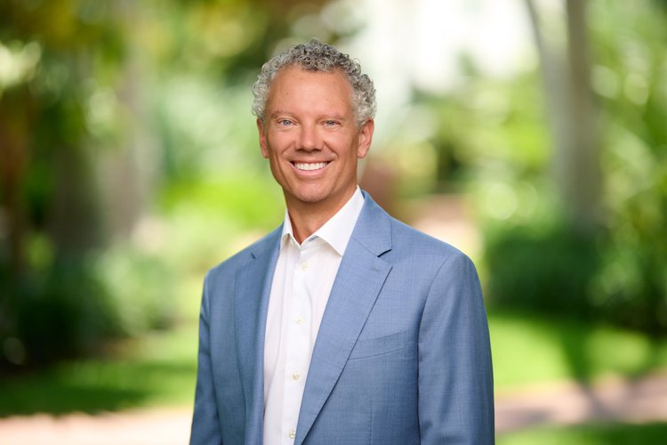 Professional headshot 21 — SRQ Headshots