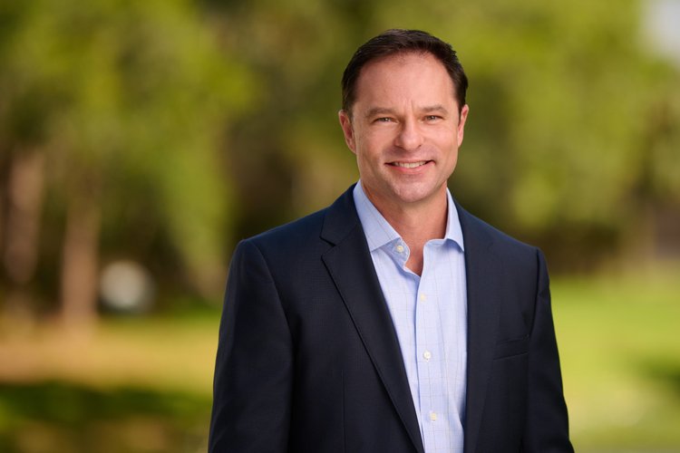 Professional headshot 23 — SRQ Headshots